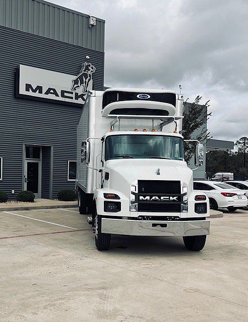 2026 Mack MD642