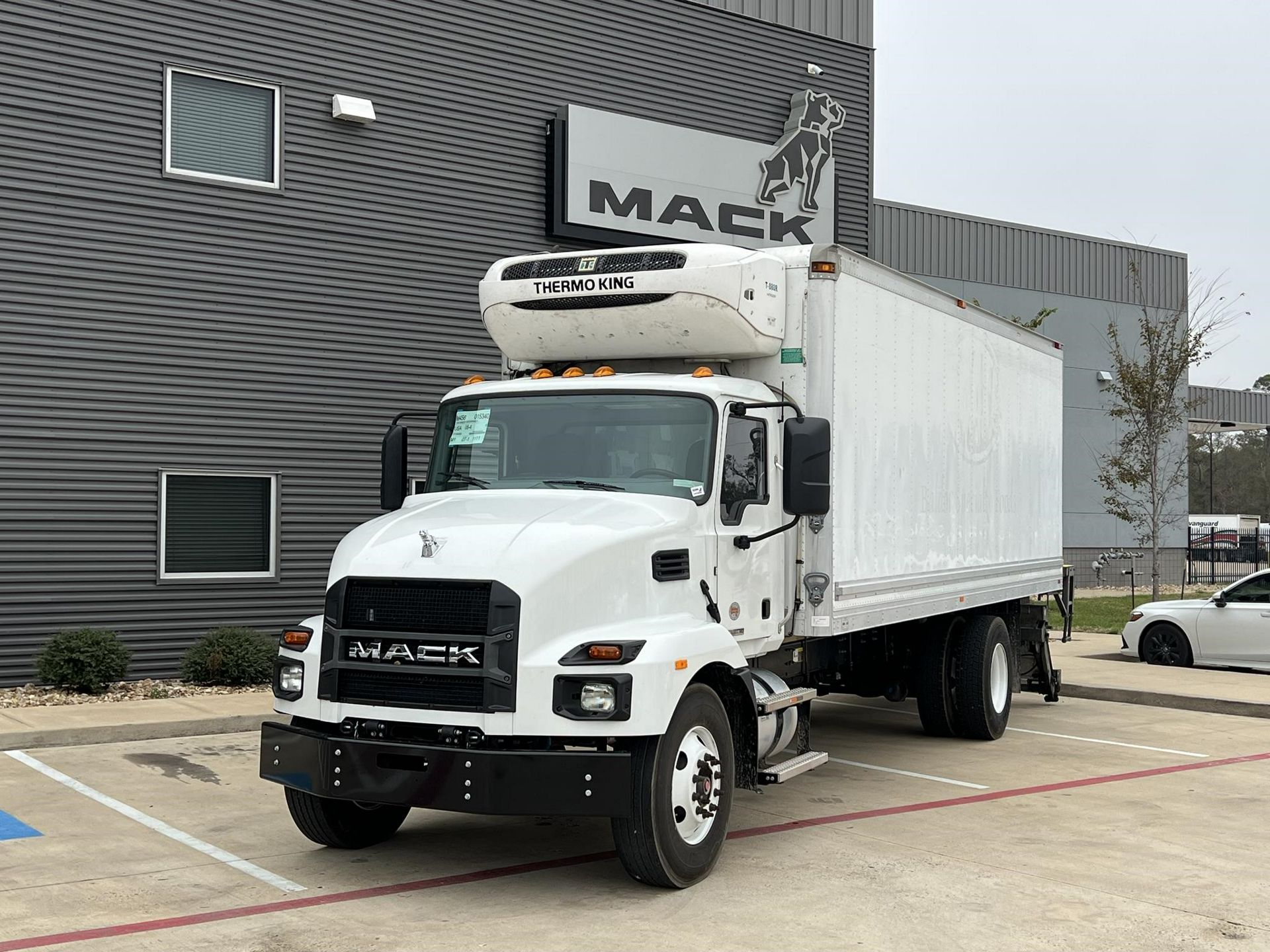 2025 Mack MD6