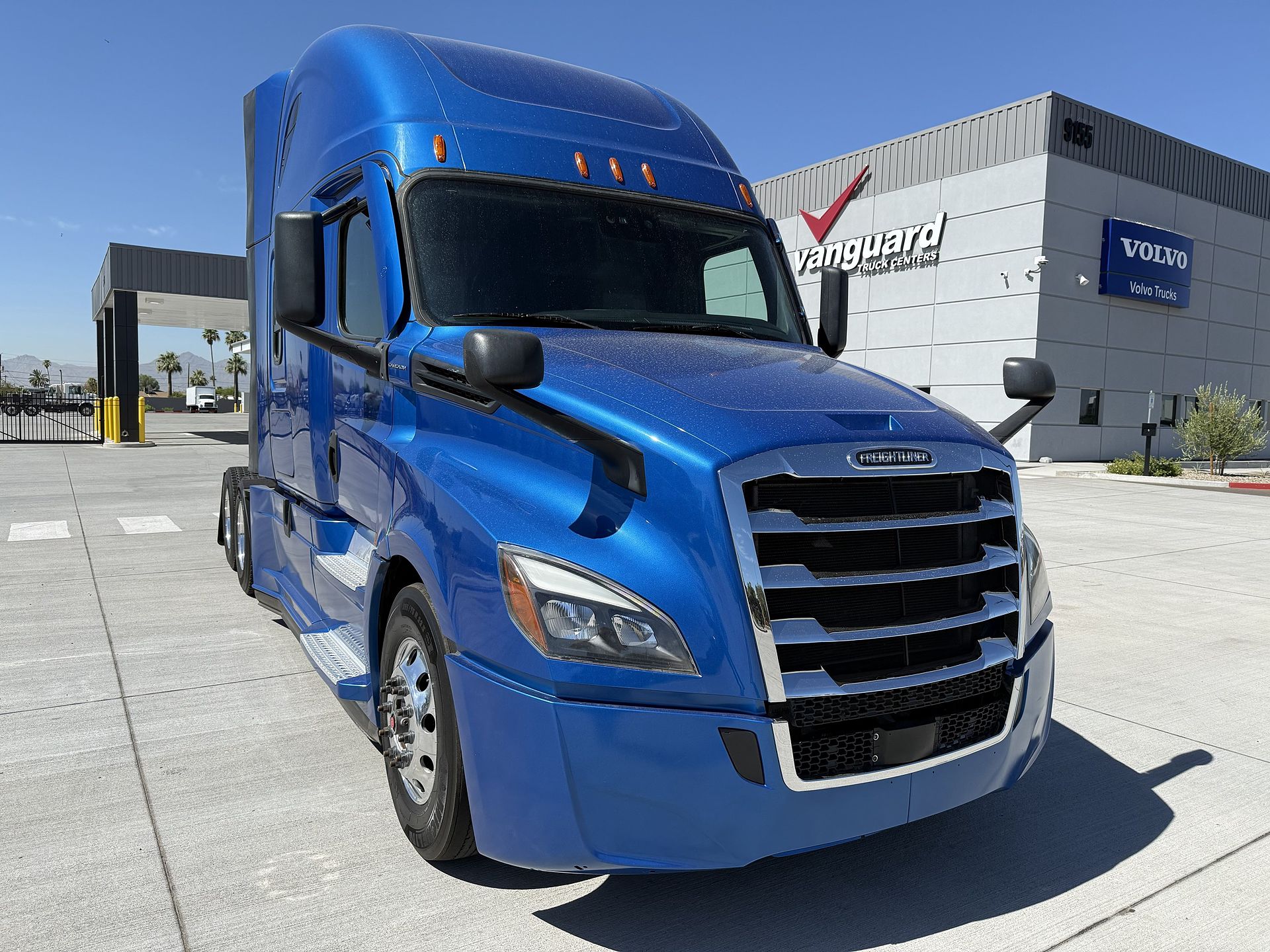 2022 Freightliner CASCADIA 126