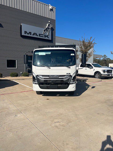 2026 Isuzu NRR