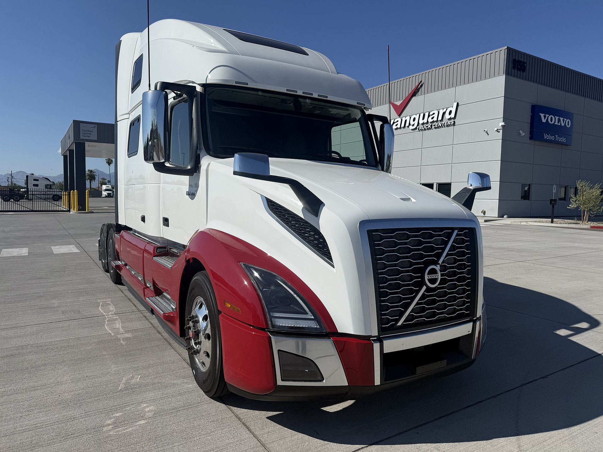 2024 Volvo VNL64T860