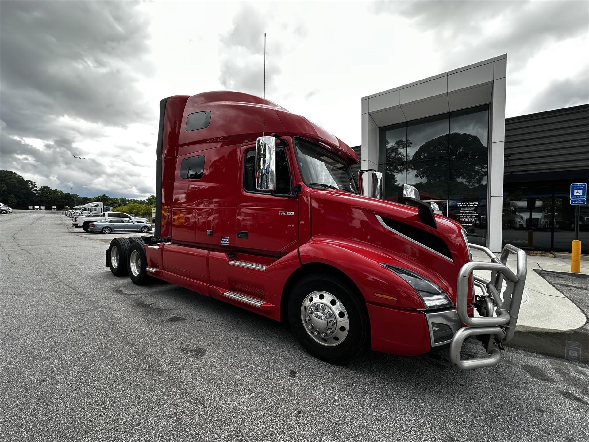 2023 Volvo VNL64T760