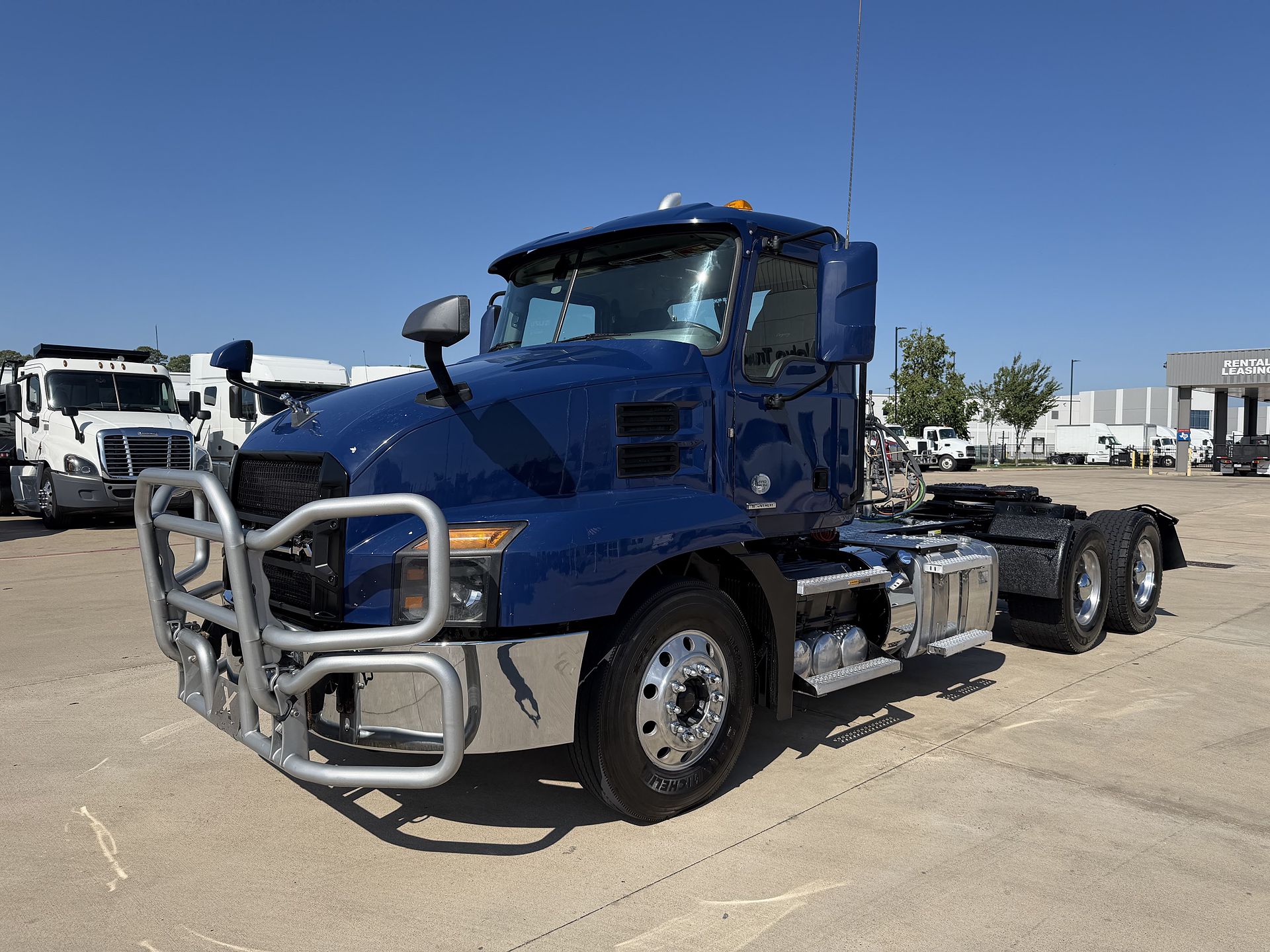 2022 Mack ANTHEM 64T