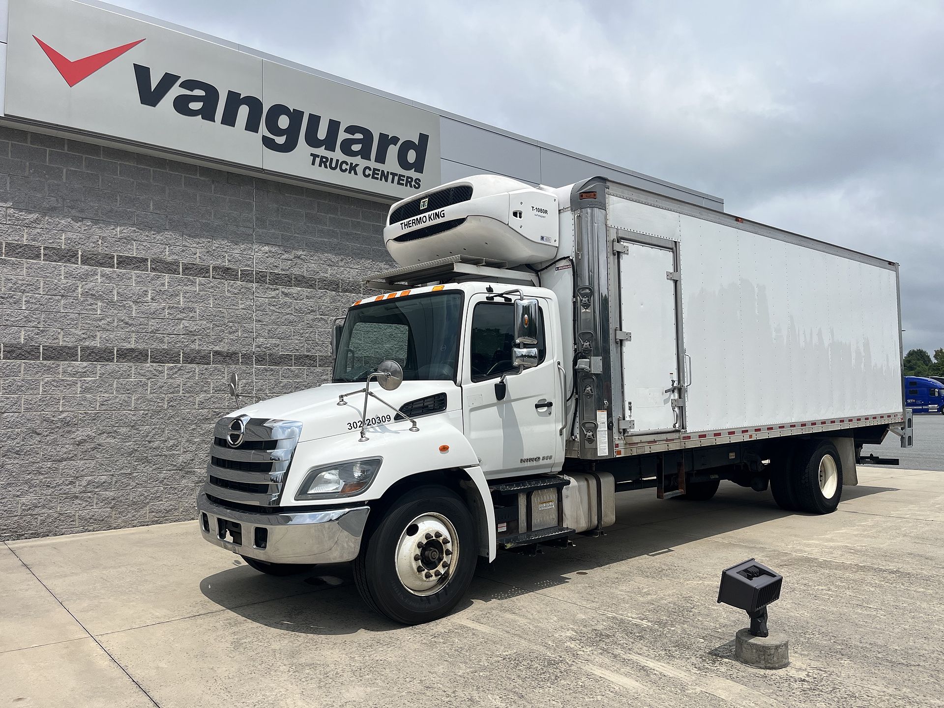 2020 Hino 268A