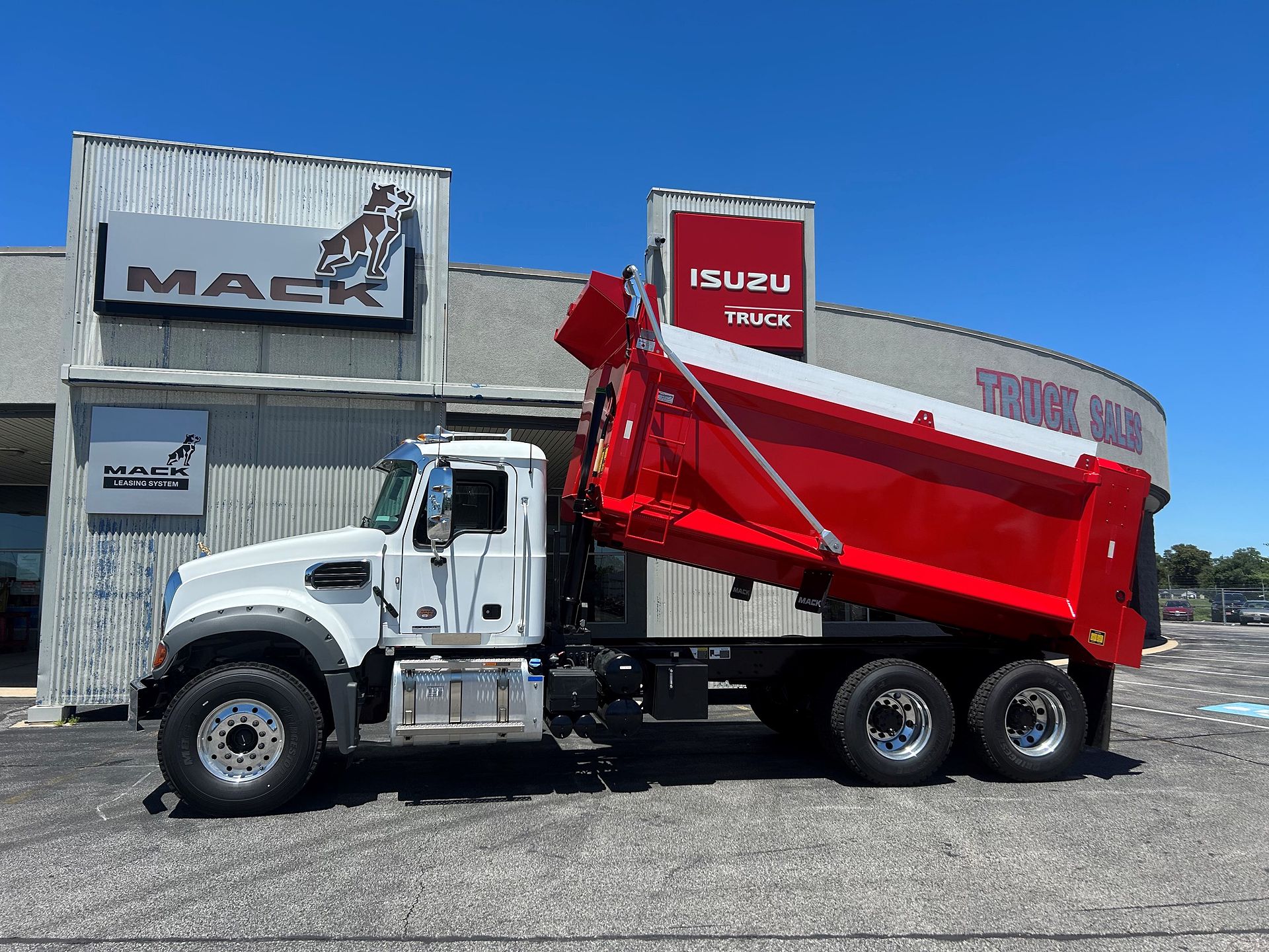 2027 Mack GRANITE 64FR