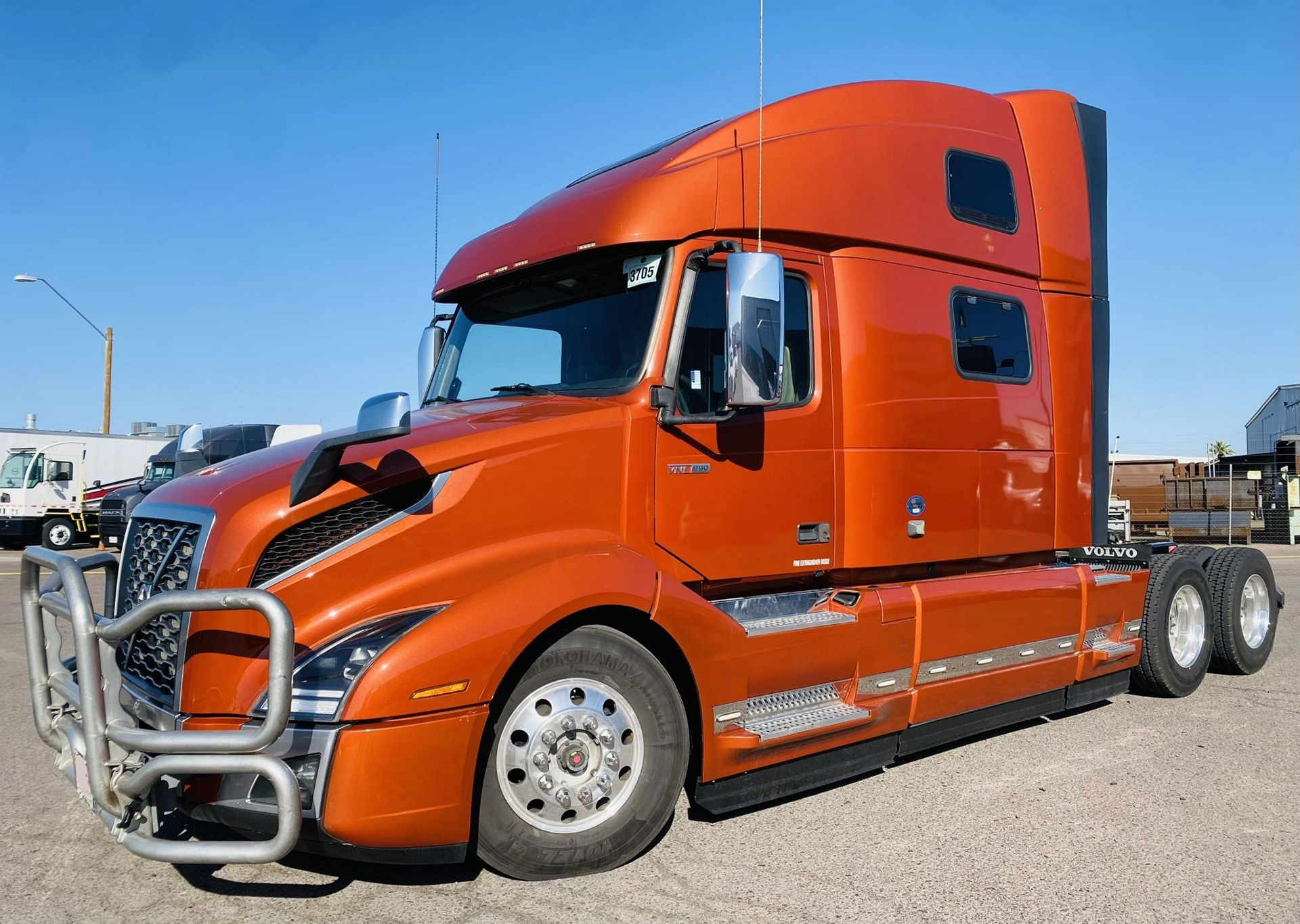 2021 Volvo VNL64T860