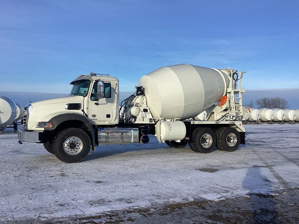 2026 Mack GRANITE 64B