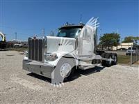 2025 Peterbilt 589