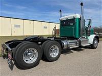 2022 Peterbilt 389
