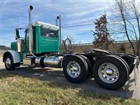 2022 Peterbilt 389