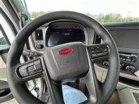2025 Peterbilt 567