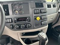 2025 Peterbilt 567