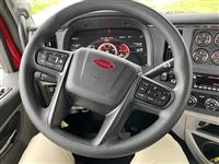 2025 Peterbilt 567
