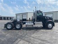 2025 Peterbilt 567