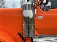 2025 Peterbilt 589
