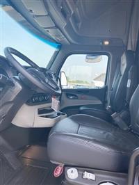 2024 Peterbilt 579