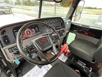 2022 Peterbilt 389