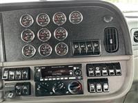2022 Peterbilt 389