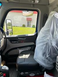 2025 Peterbilt 567