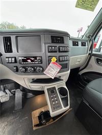 2025 Peterbilt 537