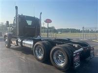 2025 Peterbilt 567
