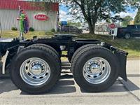 2025 Peterbilt 589