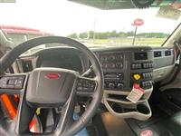 2025 Peterbilt 567