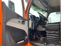 2025 Peterbilt 567