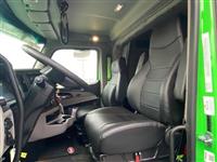 2025 Peterbilt 567