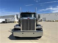 2025 Peterbilt 589