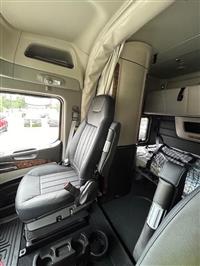 2025 Peterbilt 589
