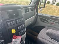 2025 Peterbilt 589