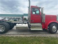2025 Peterbilt 589