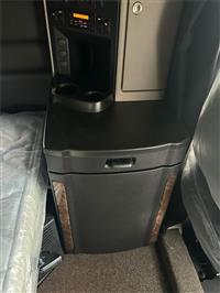 2025 Peterbilt 589