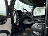 2025 Peterbilt 567