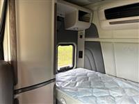 2025 Peterbilt 567