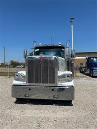 2025 Peterbilt 589