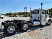 2025 Peterbilt 589