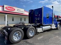 2025 Peterbilt 567