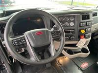 2025 Peterbilt 567