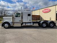 2025 Peterbilt 589