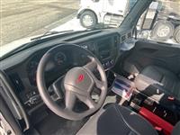 2025 Peterbilt 537
