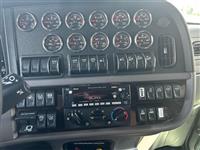 2024 Peterbilt 389