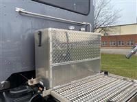 2024 Peterbilt 389