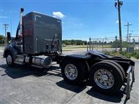 2023 Kenworth T880