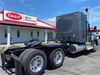 2023 Kenworth T880