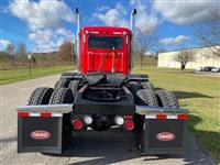 2023 Peterbilt 389