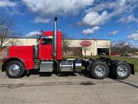 2023 Peterbilt 389