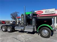 2023 Peterbilt 389