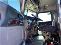 2023 Peterbilt 389